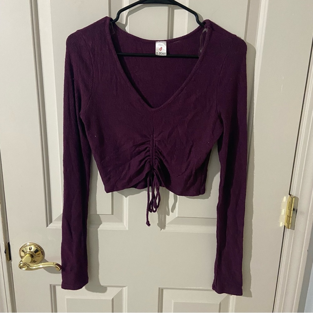 Chic Purple V-Neck Ruched Crop Top